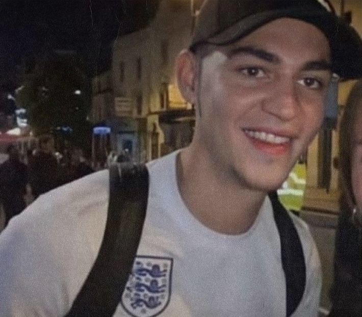 থৣĦғᴛ؟ℬᵉ̶̶ᵃ̶̶ᵘ̶̶ℛᵉ̶ᵍ̶ᵃ̶ʳ̶ᵈ͠ ༈٫ așeza greu, își economisea eforturile, dar îi întâmpină deodată: - Tokyo the 9th place to disembark