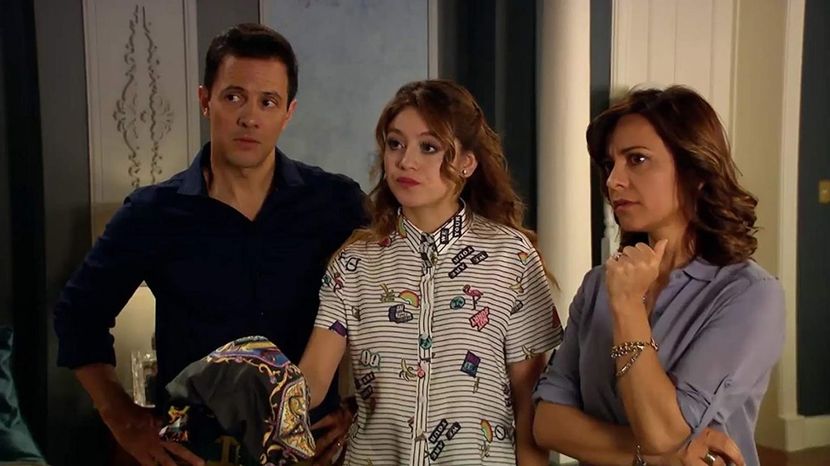 Luna y sus padres - Soy Luna fotos continuacion