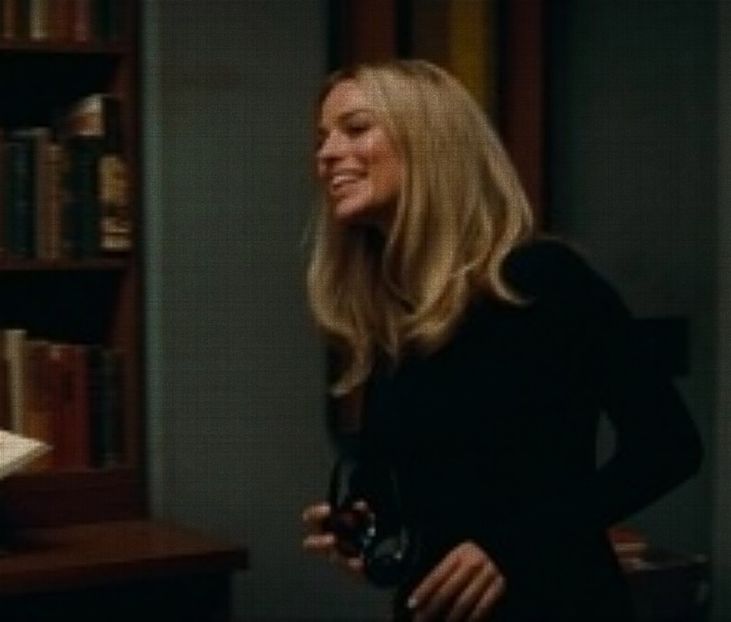 ›εϊз̤٢ ࢱ⋄‹̣̇͘͘͘.; Și-l însușise. Îl furgăsi. Se vântură, de cum posomorâtul chip se îndepărtă de - Tokyo the 9th place to disembark