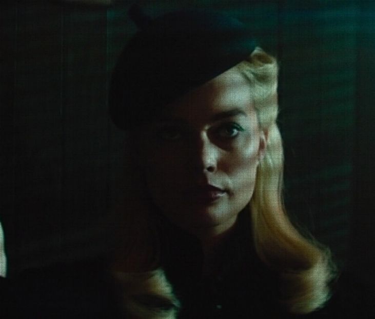 ›εϊз̤٢　ࢱ⋄‹̣̇͘͘͘.; lui... cu acea coroniță diafană încă poposind pe poalele frunții sale late, discur - Tokyo the 9th place to disembark