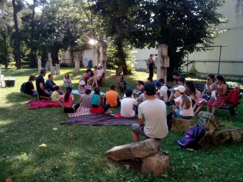  - Fundație