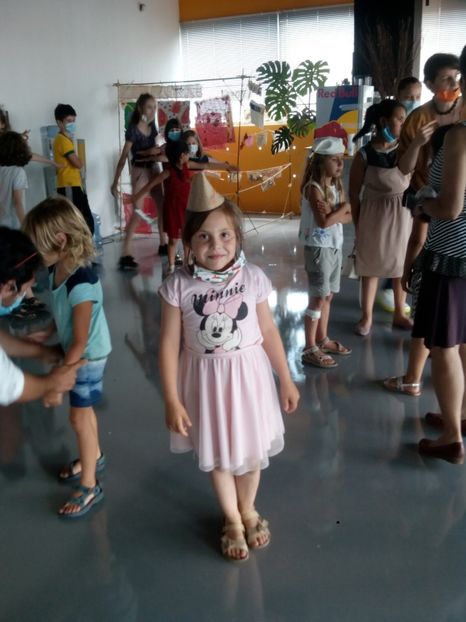  - Fundație