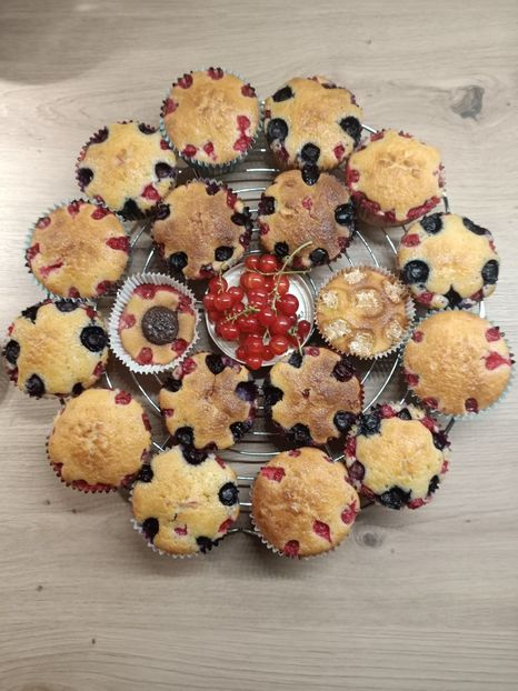 Img.2021.07.16 - Cu smântână și fructe