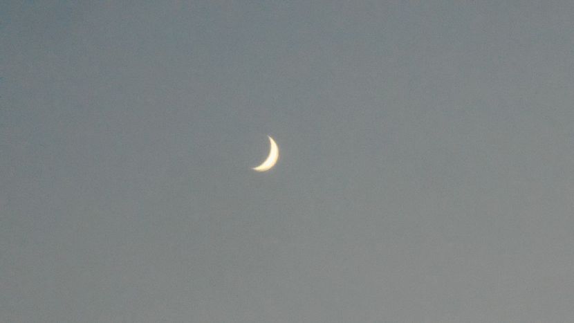 Luna in crestere in Fecioara - Luna - Soarele si norii - 2
