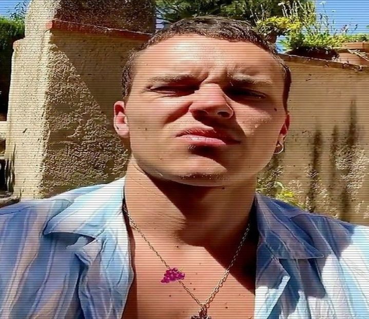 ☼.:｡☽; ‘Am chef de niște shot-uri. Mai târziu.’ Zâmbetul îi răsărise; își dădu ochii - Tokyo the 9th place to disembark