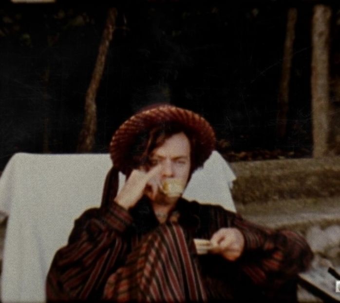 ꧁ᶥ̀ͅ་ ܝ܆༌;. să-și recapete vocea, dar vocea ieși răgușită, barifonia oferea cuvintelor un - Tokyo the 9th place to disembark