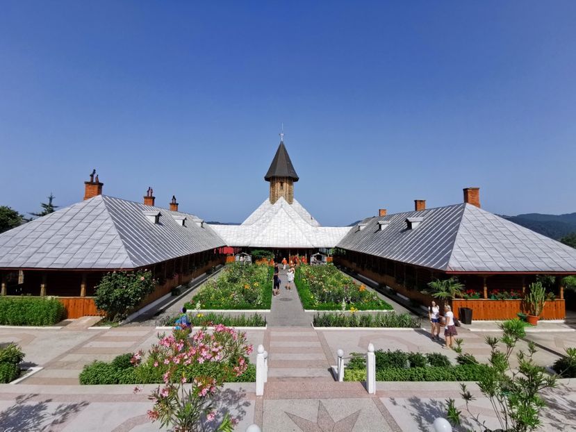Mănăstirea Sf. Ana Orșova - Cazanele Dunării și Ciucaru Mare-munții Almăjului-iunie 2021