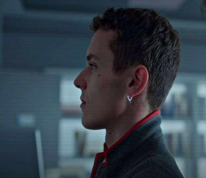 ☼.:｡☽; Trupul i se arăta în lumina blândă a lămpilor; amurgul cădea în depărtare, - Tokyo the 9th place to disembark