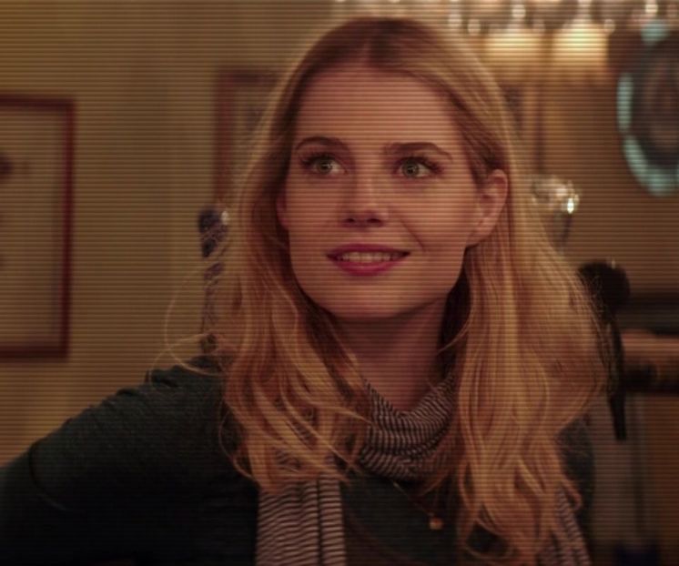 ⌮˒♥˓ Iṇ꒒ục̣y’s⋅⁽ẅöṛdṡ⁾... 　‰ː întâlneau pe ai lui. Ea clipi, îşi luă ochii de la el, apoi îl - Tokyo the 9th place to disembark