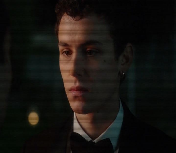 ☼.:｡☽; Când ea se arătă în prag, ochii lui arătau ca niște mărgele de turmalină - Tokyo the 9th place to disembark