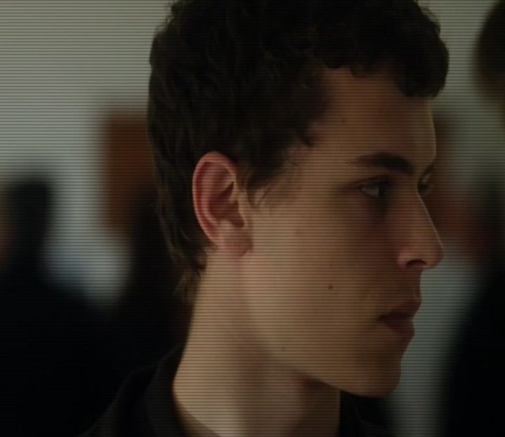 ☼.:｡☽; rochiei care fluturau în noapte. ‘Câteodată.’ Dar fața i se crispă; își aminti. - Tokyo the 9th place to disembark