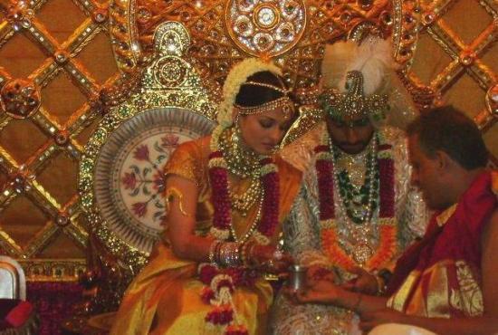 ashabhiwedding2uu6[1] - Aishwarya Rai