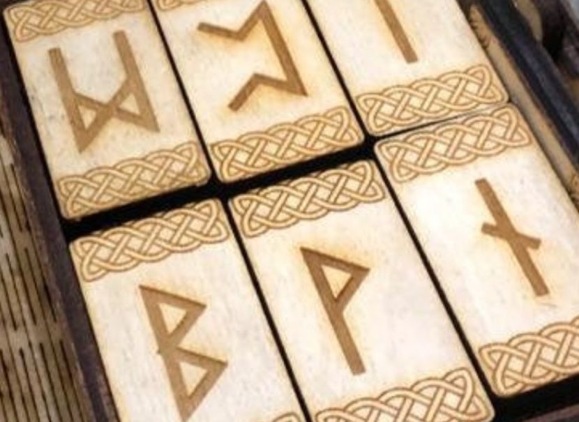 4 - Placa divinatie cadou un set rune