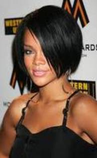 rihanna cantereata grozava (60) - rihanna