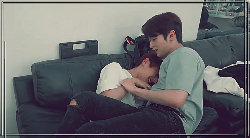 └2021년 8월 19일┇#리노는기여어┘ - iknowyouknowweknow_leeknow