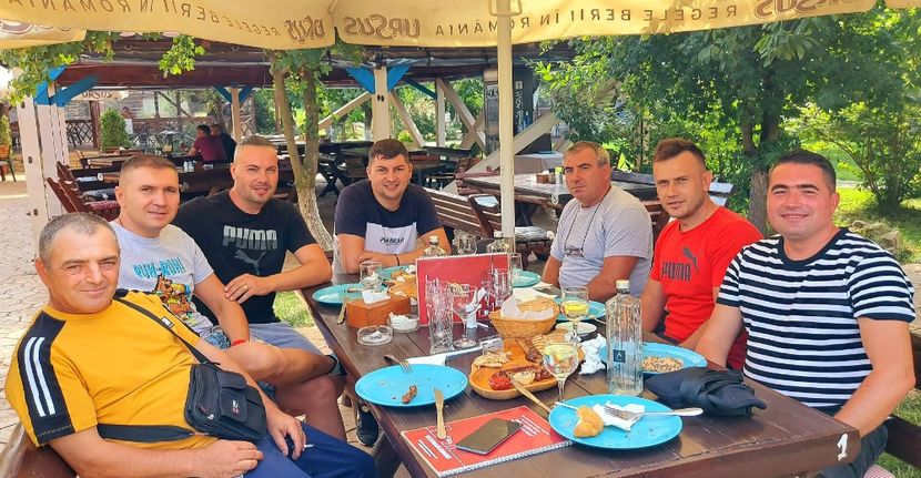 În vizita la prietenii mei din Brăila - 1--- AGH Contact 0766614616