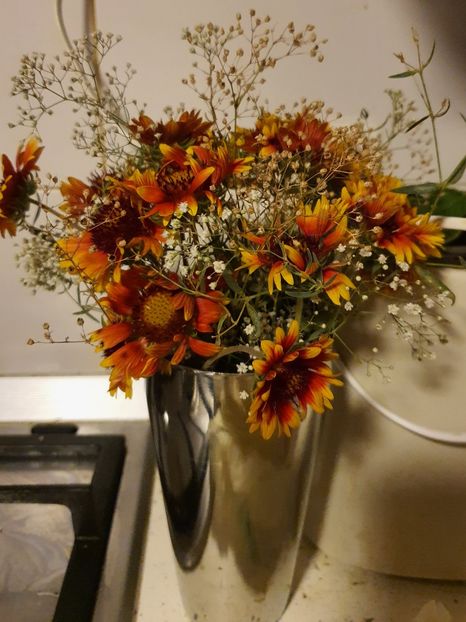  - Aranjamente licheni și flori