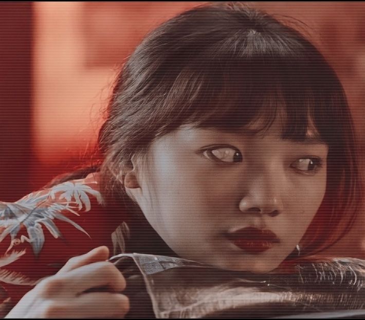 ─ "Doar la ultima parte am fost atentă, și atunci a adus vorba de piscină. Deci, o poți păcăli - 01 make my plans with u my love