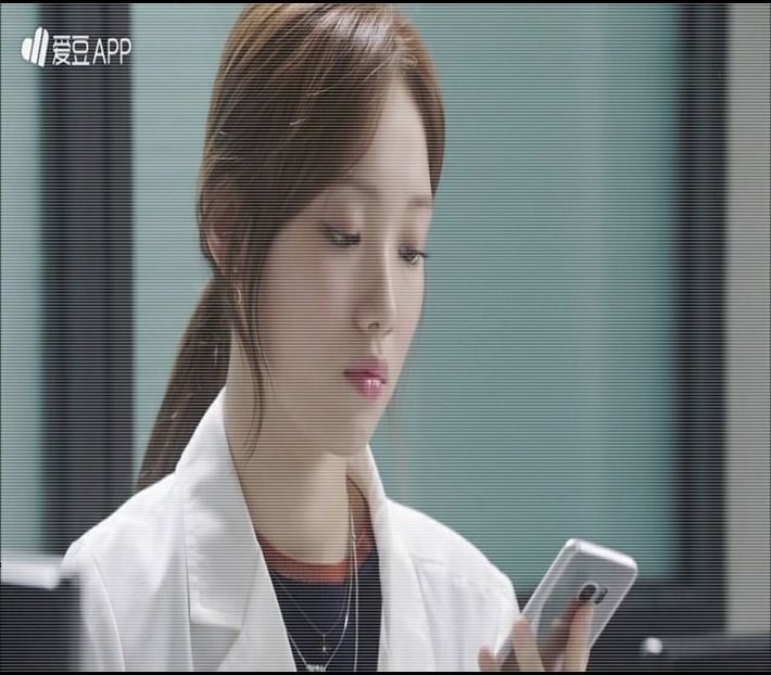 ─ Aprobă printr-o mișcare a capului, râzând apoi. "Asta spusesem și eu acum câteva minute - 01 make my plans with u my love