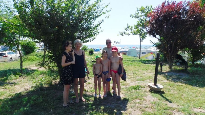 Cu fiica mea Andreea si cei 3 nepoti - 2021