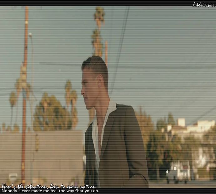 》toate aceste jocuri apoi îi examinează cu privirea trăsăturile faciale în timp ce aceasta-i + - 01 make my plans with u my love