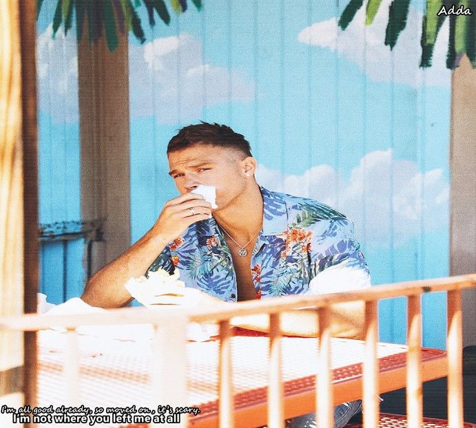 》ceea ce aceasta-i spune despre podcastul pe care-l asculta ea, nu ce credea el că ascultă. + - 01 make my plans with u my love