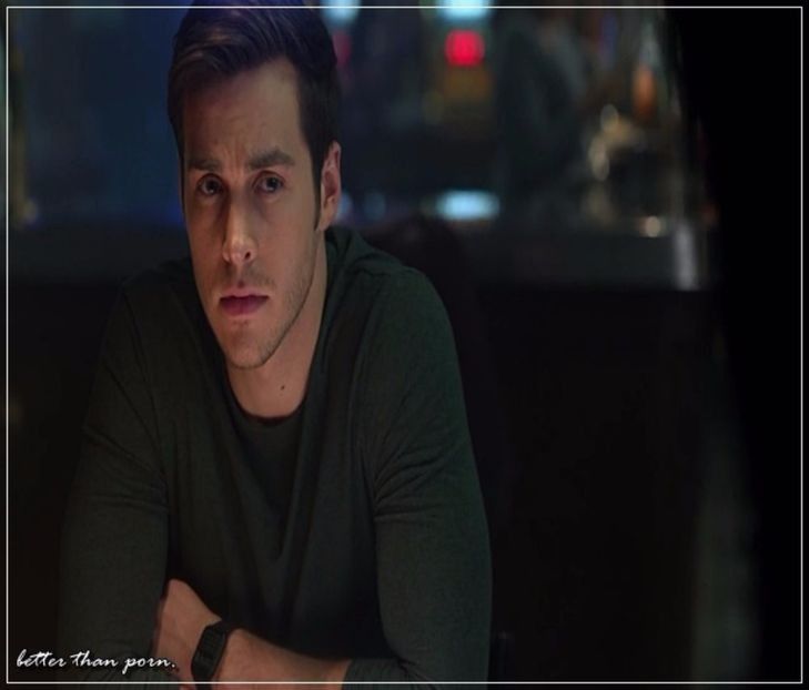 Nu recunoscu niciun obiect vestimentar al fetei, cu toate că ar fi trebuit să le știe pe ale - you gave me a new life here 07