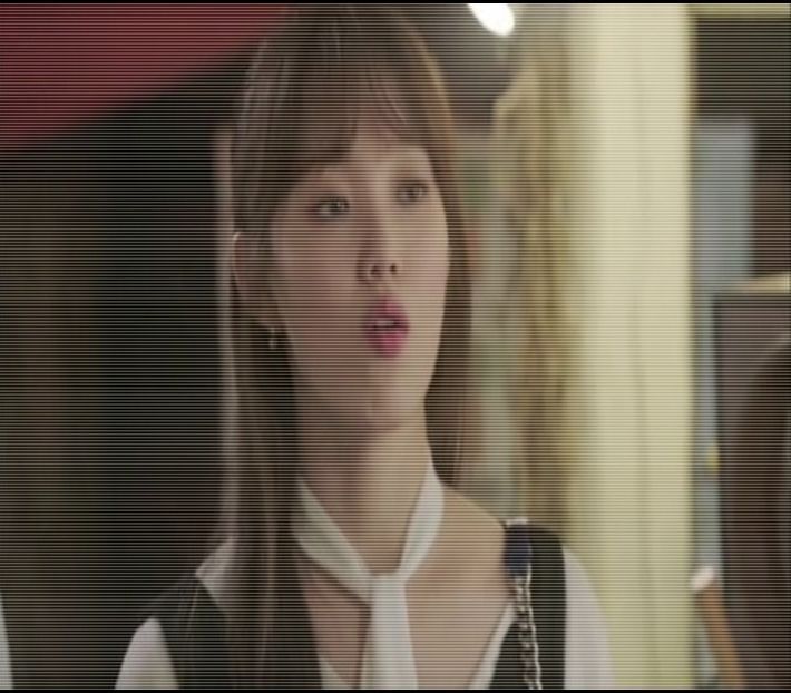 ─ Mărește ușor ochii când aduce vorba de cămașa, întinzând o mână spre el. "Chiar - 01 make my plans with u my love