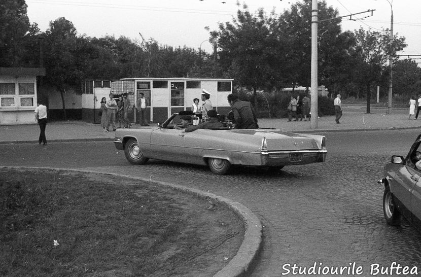 Mult Mai De Pret E Iubirea - Mult Mai De Pret E Iubirea 1982