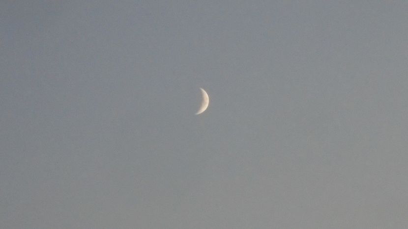 Luna in crestere in Scorpion - Luna - Soarele si norii - 2