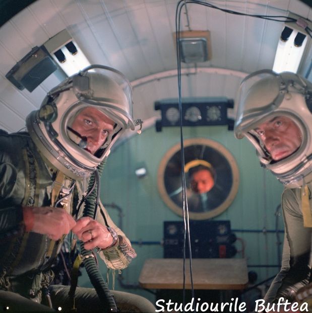 Parasutistii - Parasutistii 1972