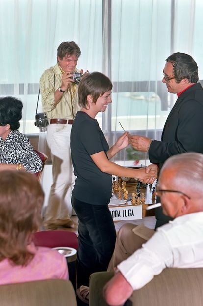 Parasutistii - Parasutistii 1972