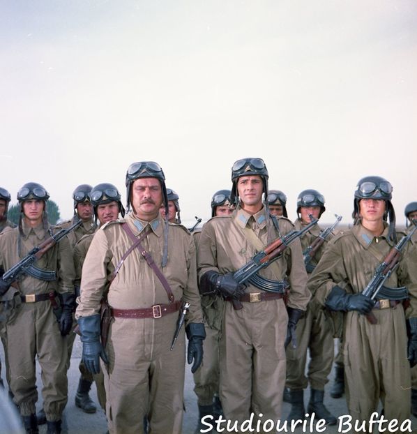 Parasutistii - Parasutistii 1972