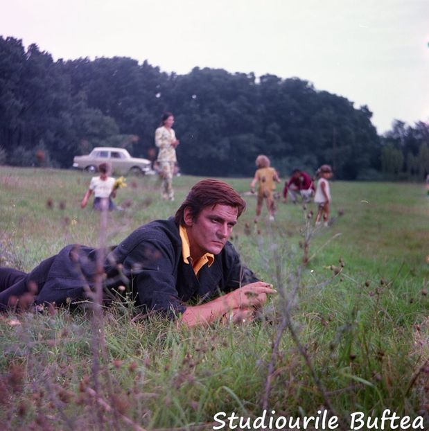 Parasutistii - Parasutistii 1972