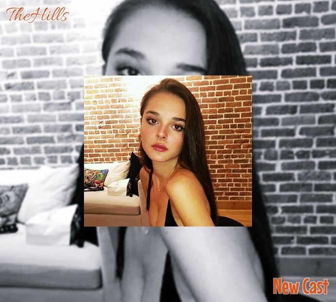 Charlotte Lawrence - Only call you when its half past five