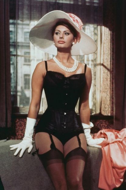 ᵖᵒᵘʳTintype, Sophia Loren’s corset look from The Millionairess, 1960. - Le Dépit amoureux