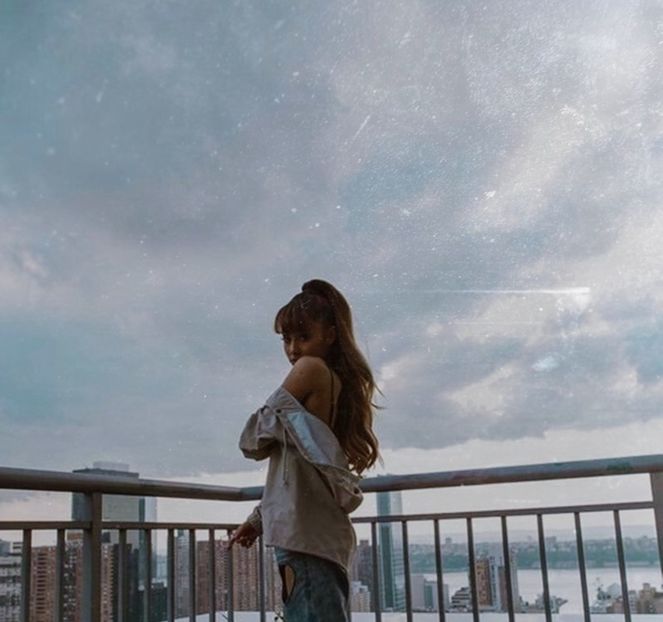 Bn :* Da dragă. Aoleo mă ia cu d-astea la ora asta ,,, Mda păi mă gândeam că s-ar putea - Episodul 4