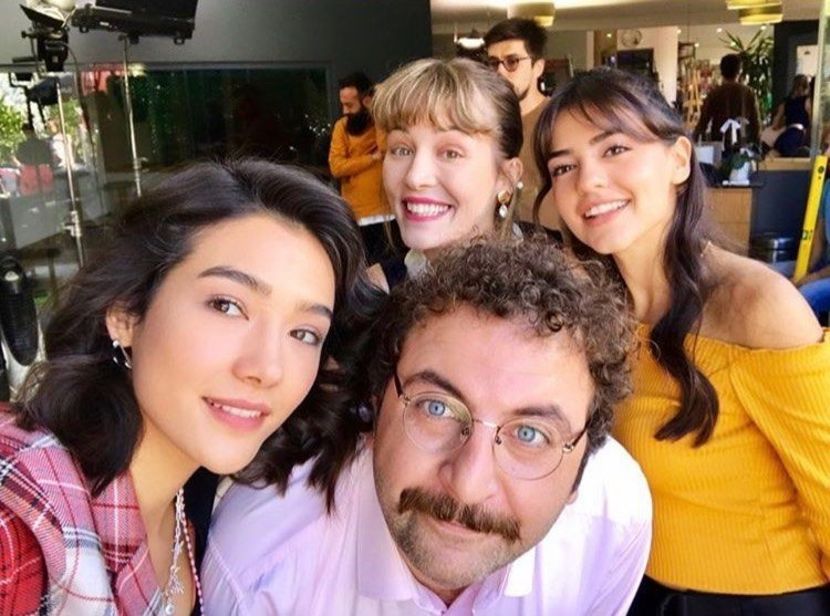 Selin, Merve, Bunyamin, Ayda - Her yerde sen