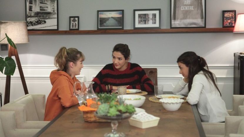 Merve, Selin, Ayda - Her yerde sen