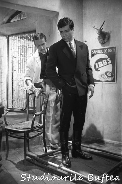 Dincolo De Bariera - Dincolo De Bariera 1965