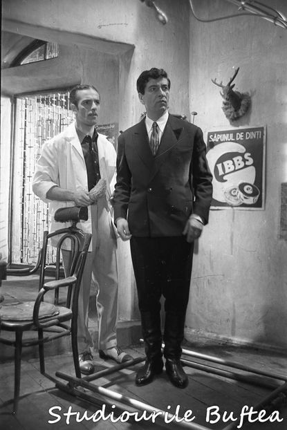 Dincolo De Bariera - Dincolo De Bariera 1965