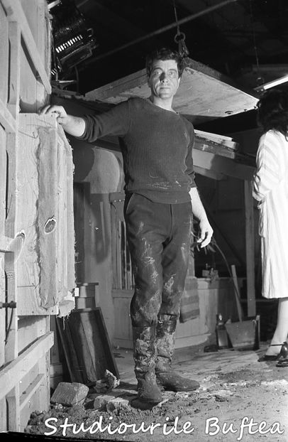 Dincolo De Bariera - Dincolo De Bariera 1965