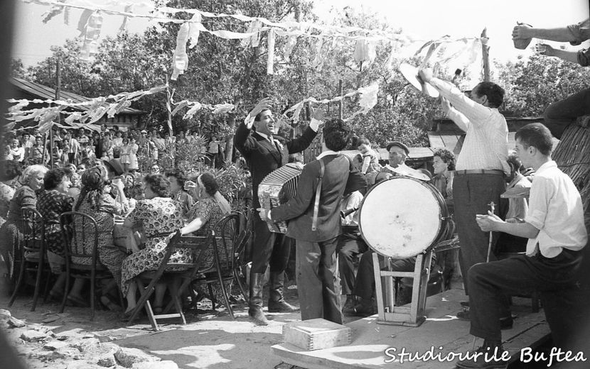 Dincolo De Bariera - Dincolo De Bariera 1965
