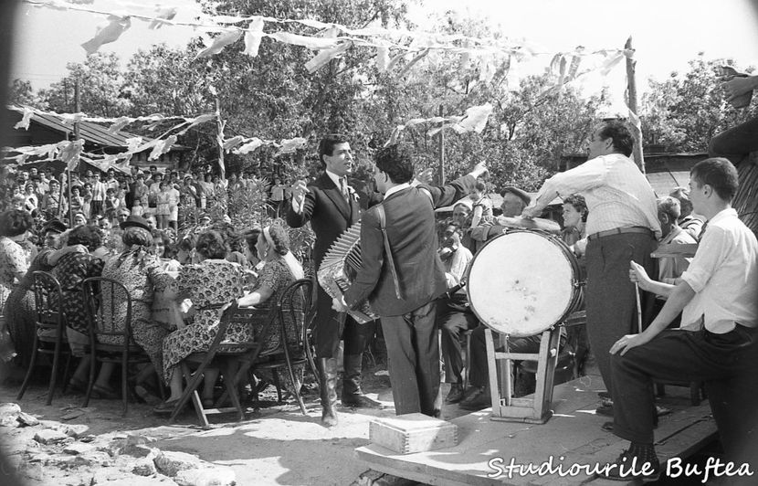 Dincolo De Bariera - Dincolo De Bariera 1965