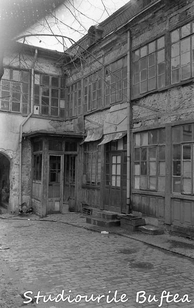 Dincolo De Bariera - Dincolo De Bariera 1965