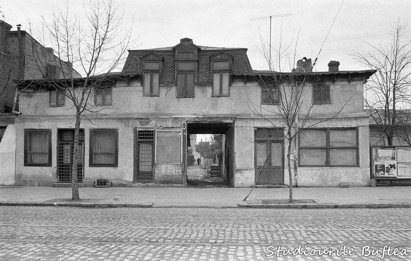 Dincolo De Bariera - Dincolo De Bariera 1965