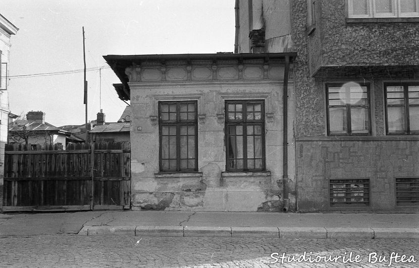 Dincolo De Bariera - Dincolo De Bariera 1965