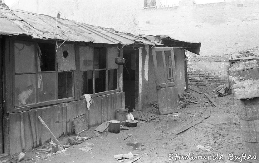 Dincolo De Bariera - Dincolo De Bariera 1965