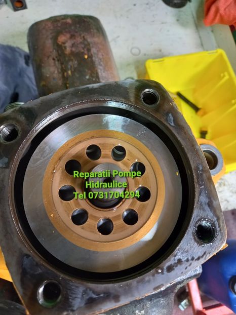 Hidromotor de rotire LIEBHERR - Rexroth Bosch