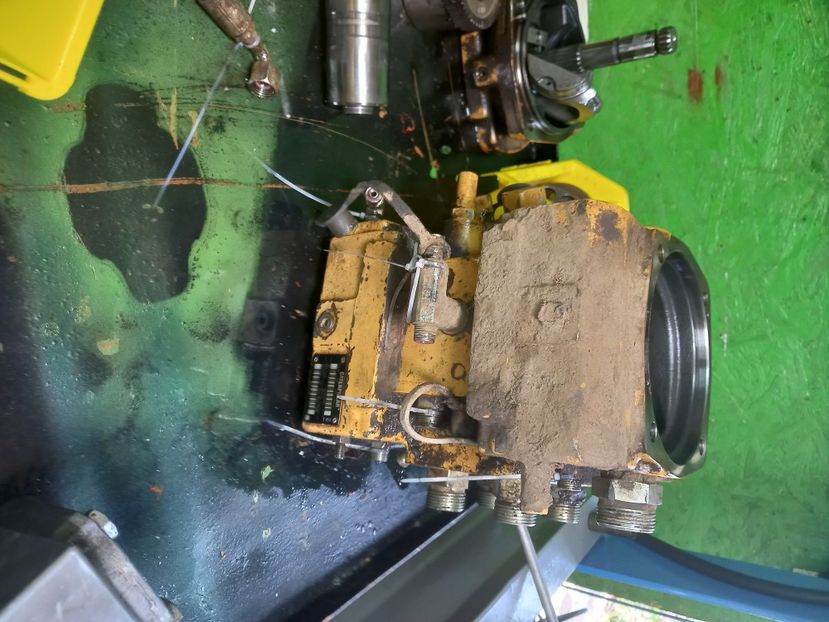 Caterpillar,  REXROTH - Rexroth Bosch